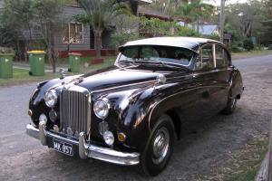Jaguar Mark VIII