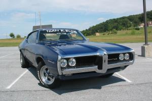 Pontiac Custom S